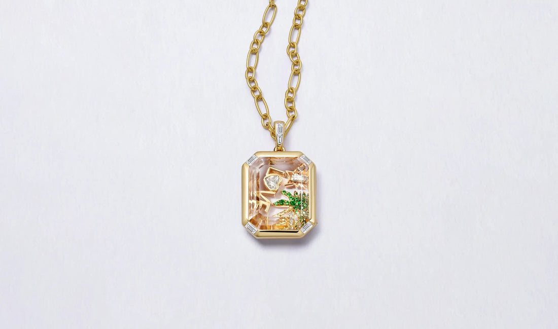 Quattro Baguette Locket 18K